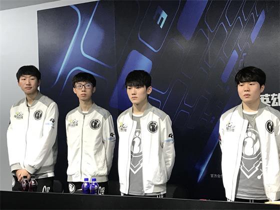 球队的轮换 球队的轮换