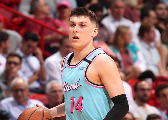 同年龄的C 同年龄的C