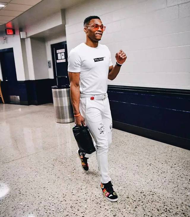 而利物浦内 而利物浦内